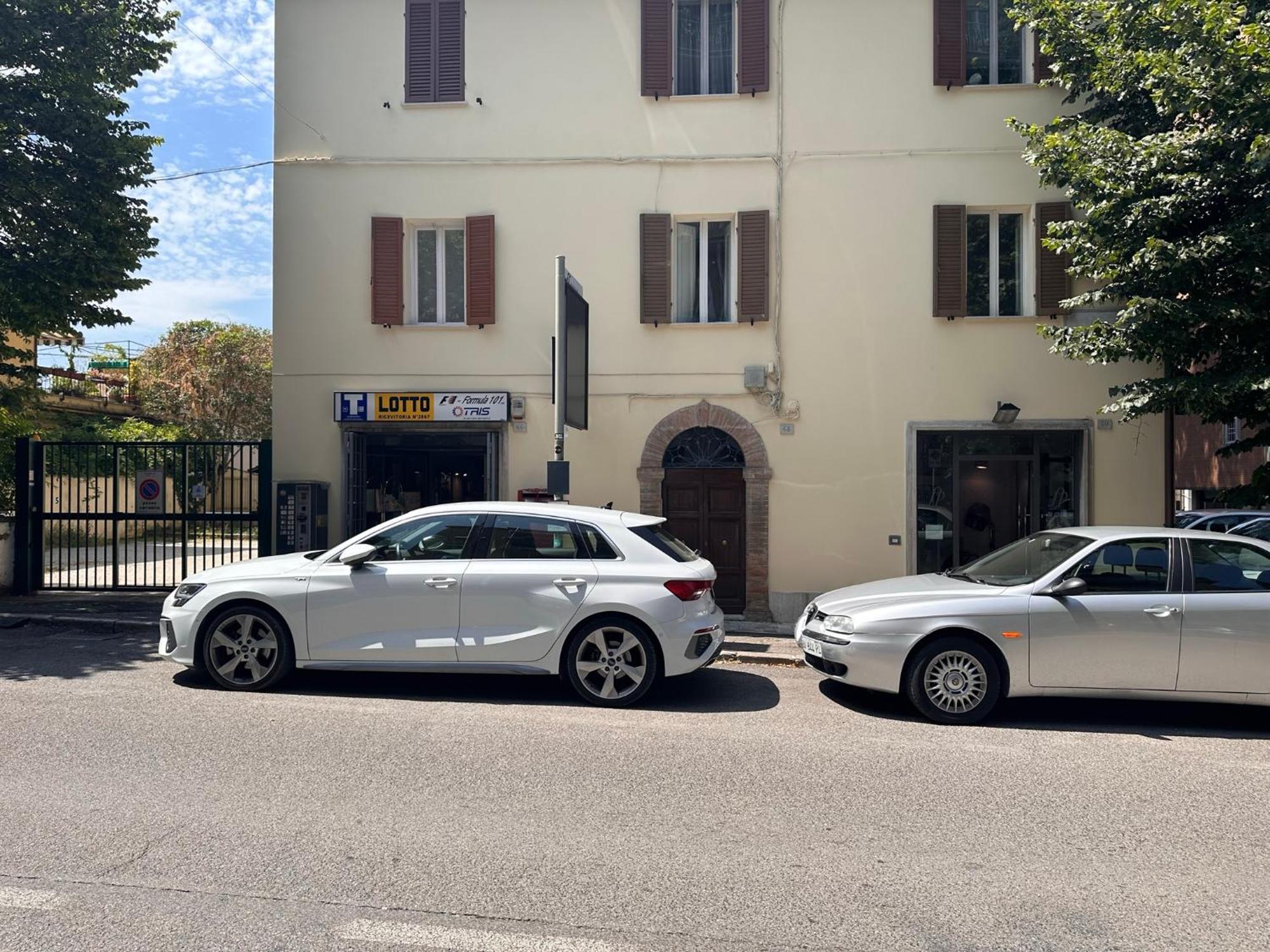 Centralissimo - Nuovo - Parcheggio Privato Perugia Exterior foto
